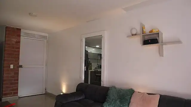  Vahos  online show from 10-24-25, 05:12