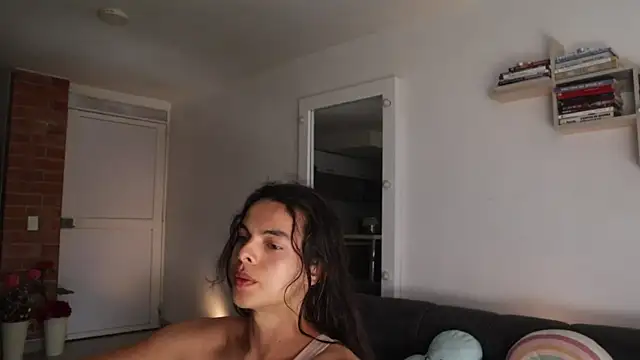  Vahos  online show from 03-26-26, 05:11