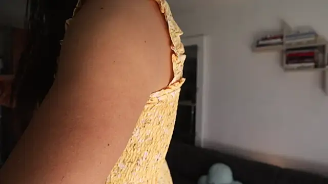  Vahos  online show from 03-18-26, 05:14