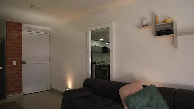  Vahos  online show from 10-03-25, 05:14