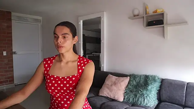  Vahos  online show from 10-08-25, 05:13