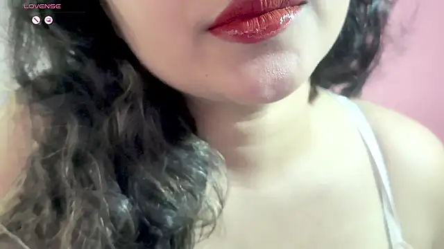  neesha 414  online show from 05-10-26, 08:00