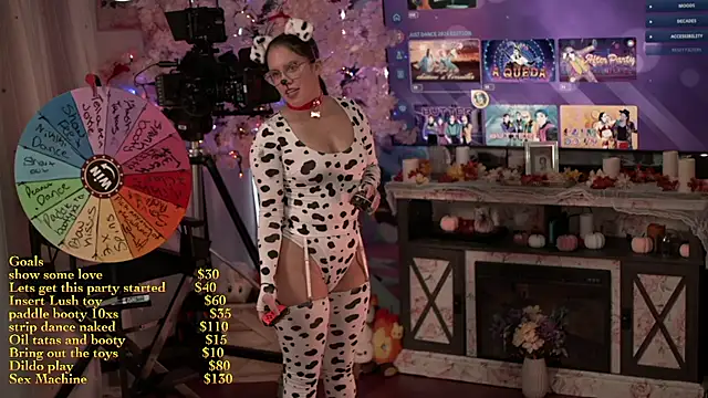 Nikki Torres online show from 11-13-25, 02:37