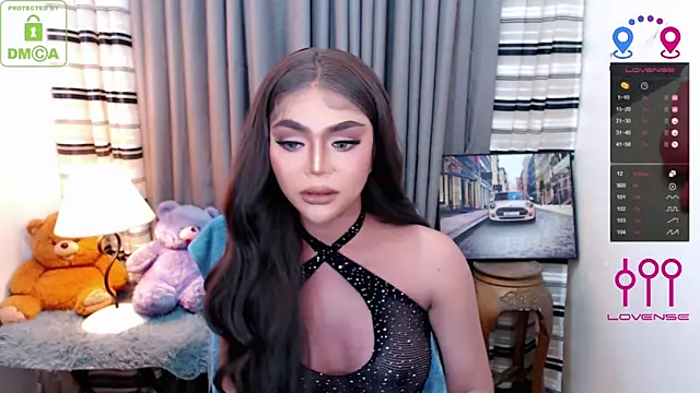 Snapshot of Fantacyoflove chatting on 10-23-25, 12:09 Fantacyoflove online show from 10-23-25, 12:09