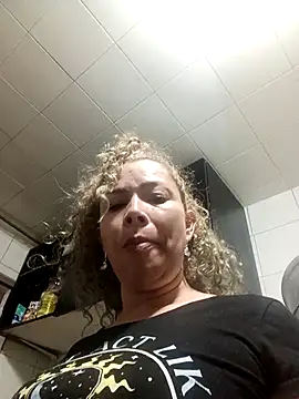 dalilasquirt1 online show from 01-05-26, 05:49