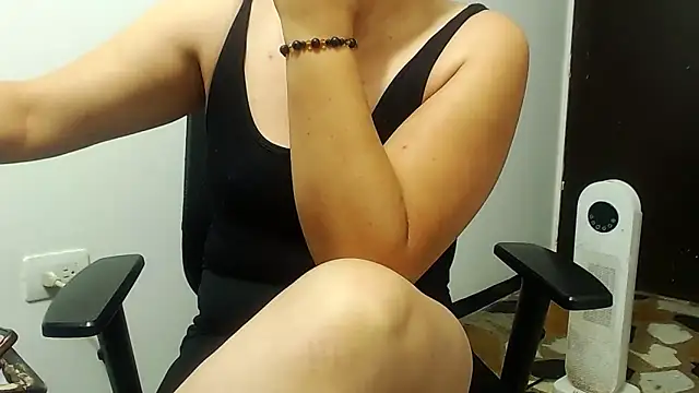 dalilasquirt1 online show from 03-29-26, 12:29