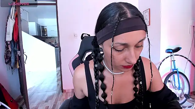 adrena 10 online show from 05-11-26, 04:04