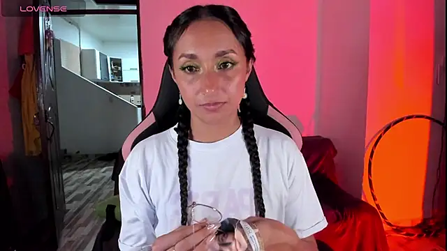 Snapshot of adrena_10 chatting on 02-10-26, 12:31 adrena 10 online show from 02-10-26, 12:31