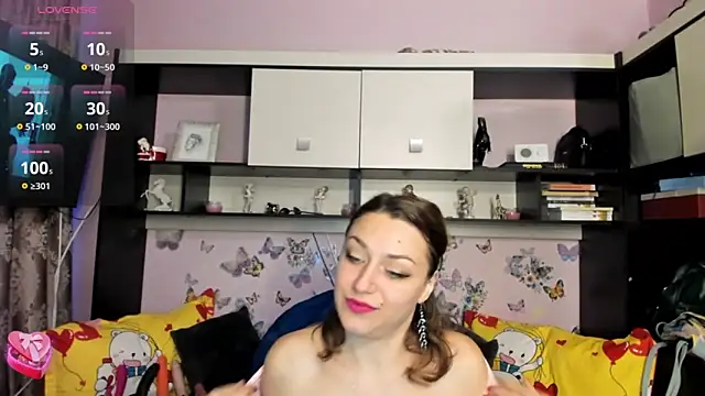 Snapshot of FoxyDom699 chatting on 09-22-25, 07:03 FoxyDom699 online show from 09-22-25, 07:03