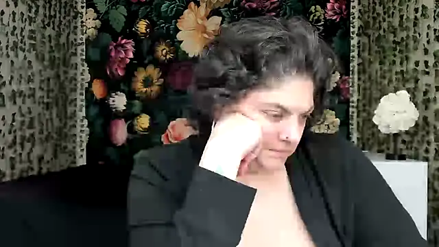 Exotic-Melons online show from 02-15-26, 09:25