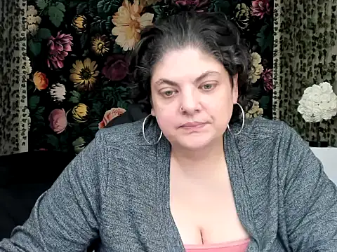 Exotic-Melons online show from 12-14-25, 08:03