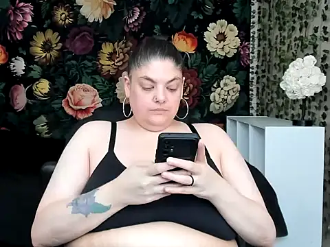 Exotic-Melons online show from 05-16-26, 10:42