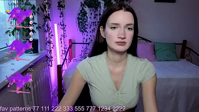 Hot Rhaenyra online show from 11-11-25, 01:28