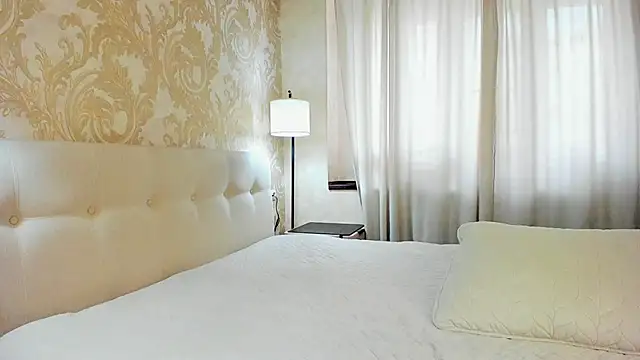 TessaPosh online show from 03-20-25, 09:26