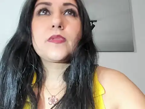 foxy-porn1 online show from 04-17-26, 07:28