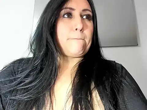 foxy-porn1 online show from 10-21-25, 09:25