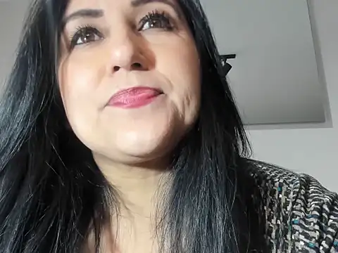 foxy-porn1 online show from 06-12-26, 08:39