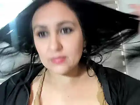 foxy-porn1 online show from 09-18-25, 08:56