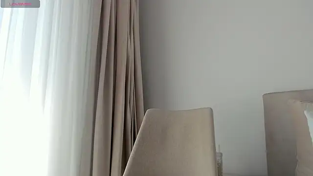 VickyStonee online show from 05-26-26, 09:40