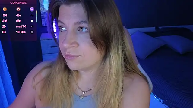 Snapshot of Fairy__Sofia chatting on 03-11-25, 08:19 Fairy Sofia online show from 03-11-25, 08:19