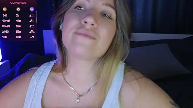 Snapshot of Fairy__Sofia chatting on 03-06-25, 11:25 Fairy Sofia online show from 03-06-25, 11:25