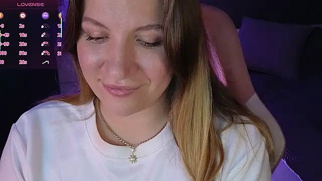 Snapshot of Fairy__Sofia chatting on 03-21-25, 11:44 Fairy Sofia online show from 03-21-25, 11:44