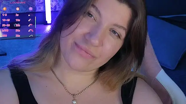 Snapshot of Fairy__Sofia chatting on 03-18-25, 02:39 Fairy Sofia online show from 03-18-25, 02:39