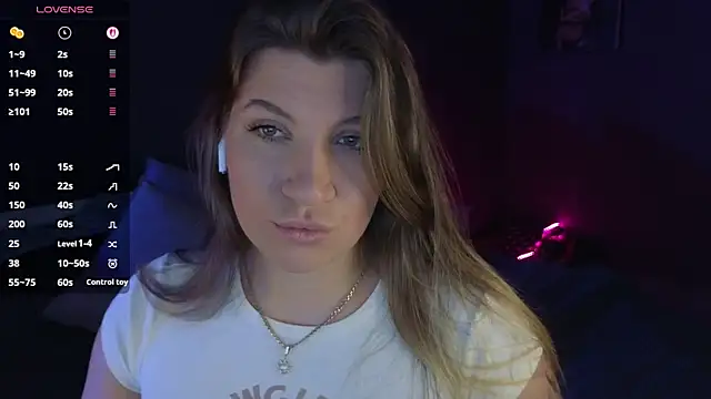 Snapshot of Fairy__Sofia chatting on 10-21-25, 10:25 Fairy Sofia online show from 10-21-25, 10:25