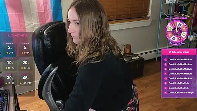 luluvaladon online show from 11-25-25, 06:25