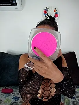 YOURSDEBORA online show from 09-19-25, 07:29