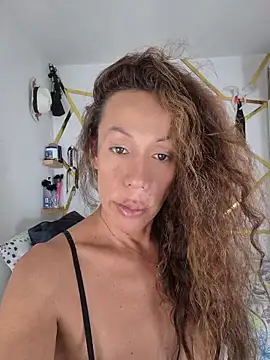 YOURSDEBORA online show from 05-20-26, 10:29