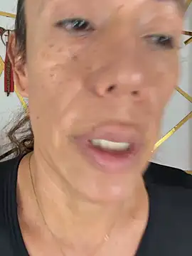 YOURSDEBORA online show from 05-25-26, 07:01