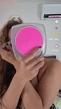 YOURSDEBORA online show from 11-18-25, 08:01