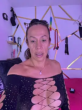 YOURSDEBORA online show from 05-09-26, 06:33