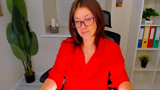AnaMills online show from 10-11-25, 03:13