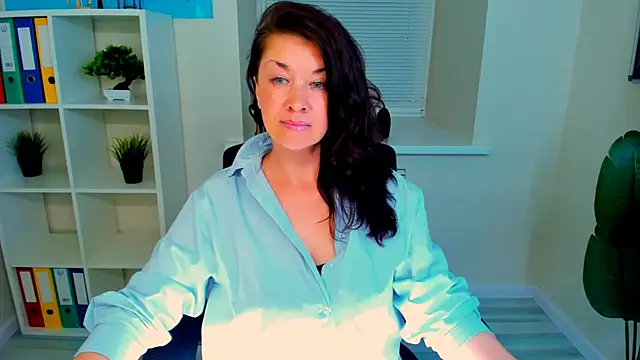 Snapshot of AnaMills chatting on 06-14-26, 02:24 AnaMills online show from 06-14-26, 02:24