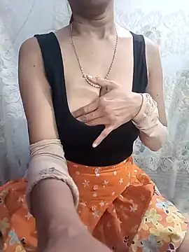 Snapshot of Mini865433 chatting on 02-02-25, 05:32 Mini865433 online show from 02-02-25, 05:32