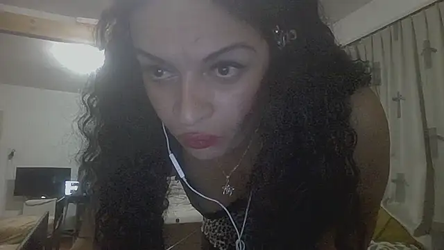 luanadigarda online show from 09-18-25, 08:56