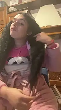 luanadigarda online show from 01-15-25, 02:35