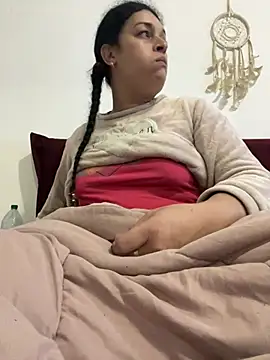 luanadigarda online show from 12-18-24, 04:06