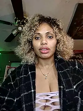 LiaNicolePink online show from 02-19-25, 12:46