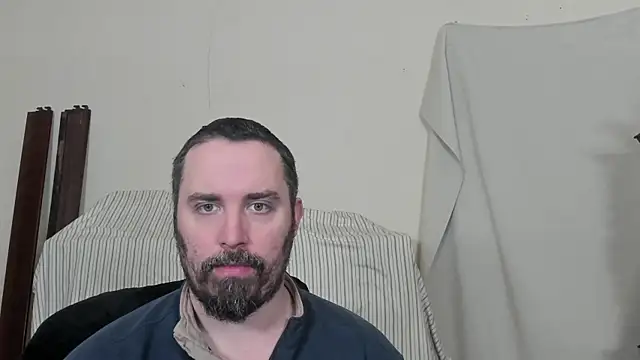 Snapshot of Metalstud chatting on 02-09-26, 08:07 Metalstud online show from 02-09-26, 08:07