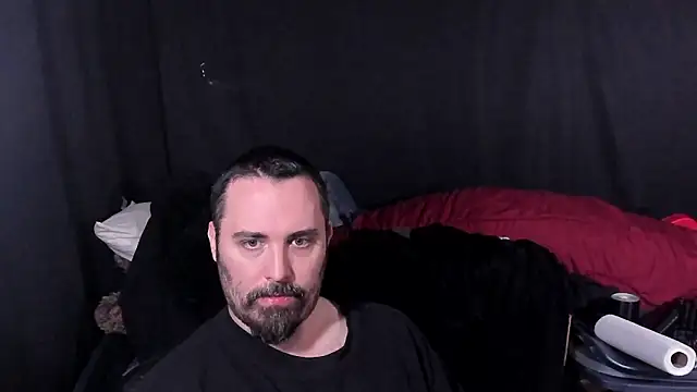 Snapshot of Metalstud chatting on 02-01-26, 12:31 Metalstud online show from 02-01-26, 12:31