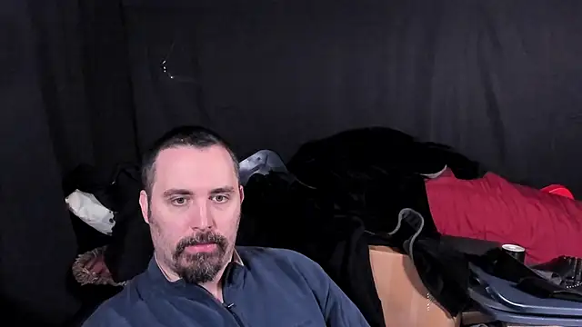 Snapshot of Metalstud chatting on 01-18-26, 10:13 Metalstud online show from 01-18-26, 10:13