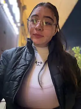 vaneelee online show from 04-20-26, 11:28