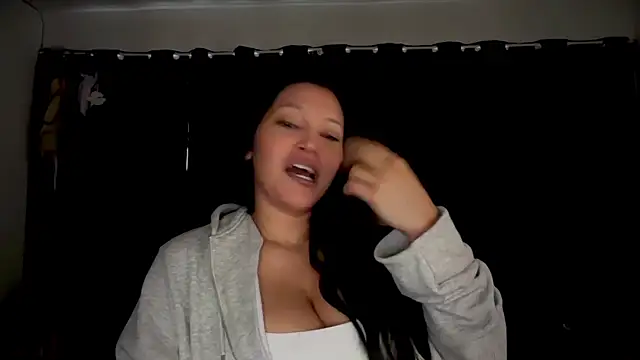 MarcellaGriffin online show from 10-20-25, 09:37