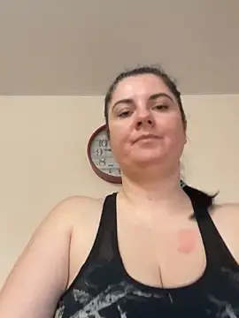 alisiaparril online show from 03-18-25, 07:01