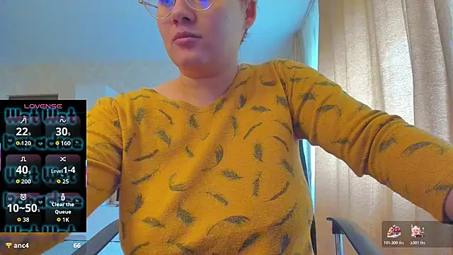 hot evil queen online show from 11-12-25, 10:52