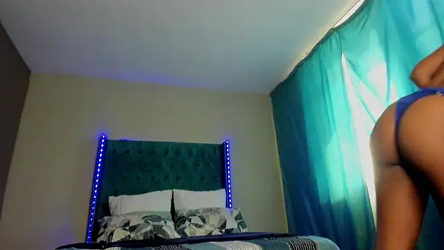 BlueberryDiamond online show from 01-19-25, 02:17