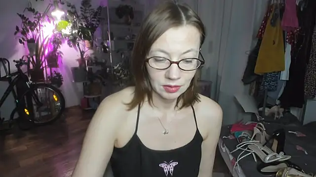 Constancia pure online show from 03-24-26, 12:49